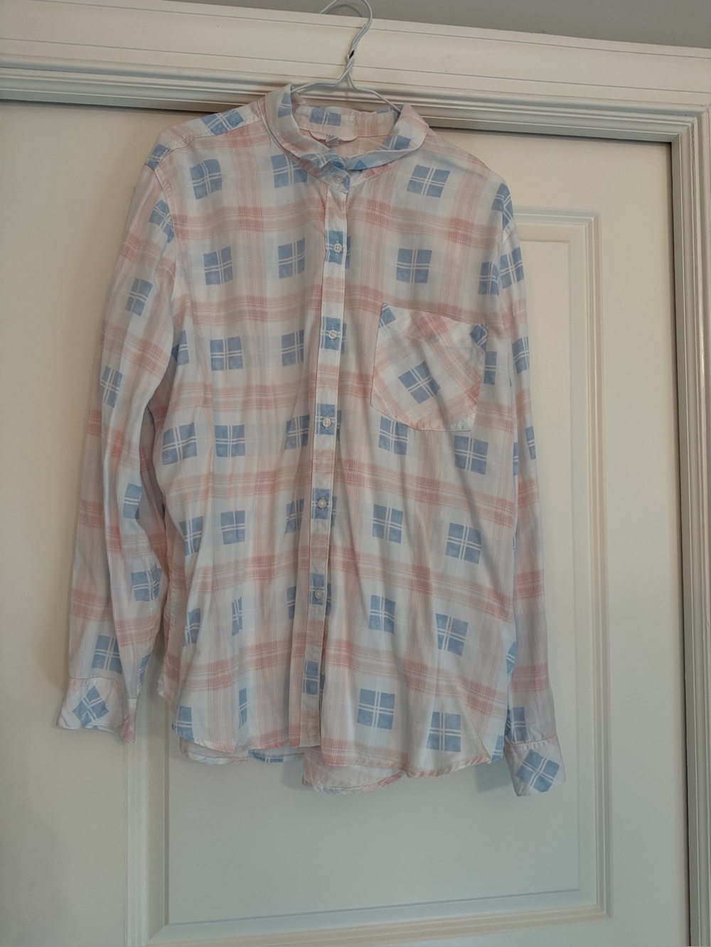 Lightweight Plaid Button-Up Shirt in Soft Blue & Pink